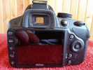 Продам цифровую фотокамеру Nikon D3200