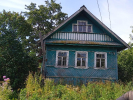 Зимний бревенчатый дом